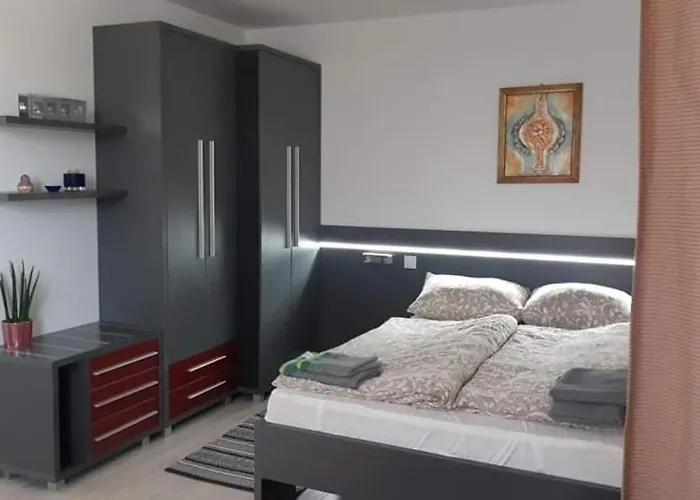 Jedno Izbovy Komárno